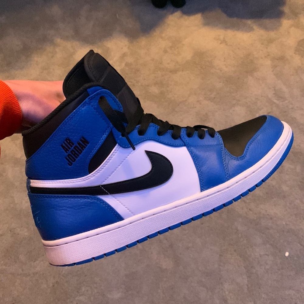Jordan 1 rare air “soar blue”